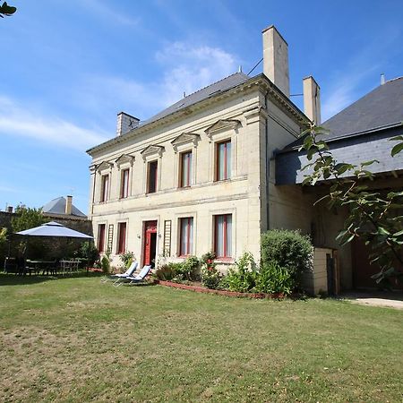 Domaine Des Roses Bed & Breakfast Vaudelnay Exterior photo