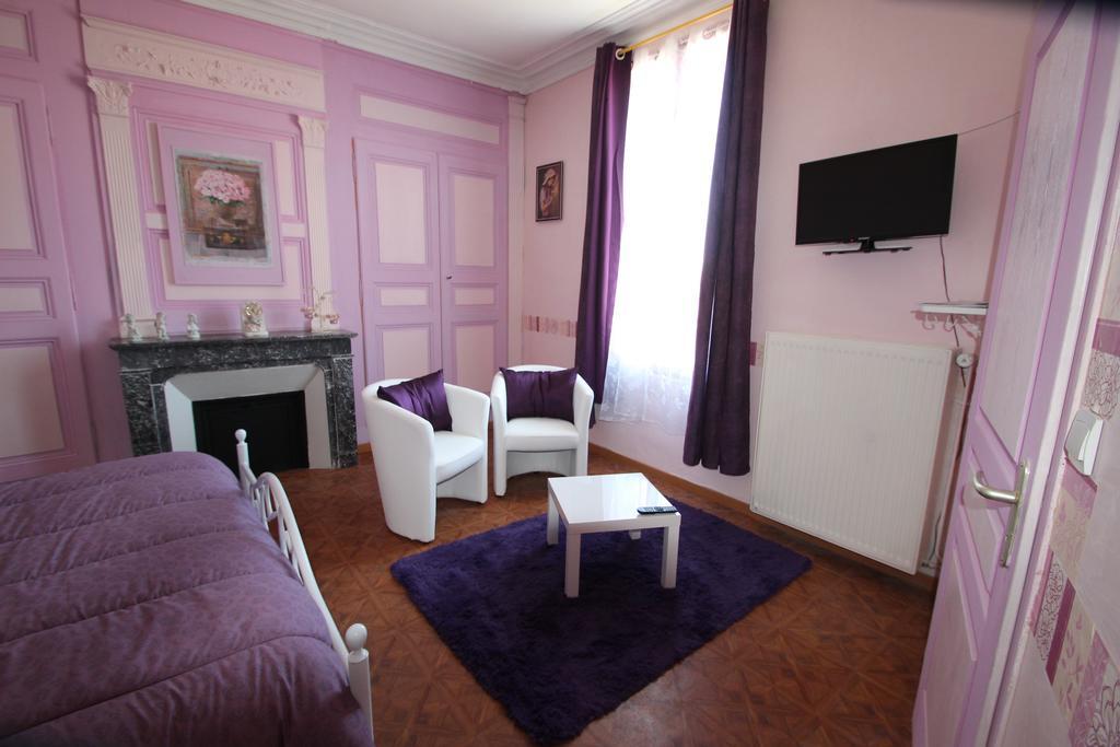 Domaine Des Roses Bed & Breakfast Vaudelnay Room photo